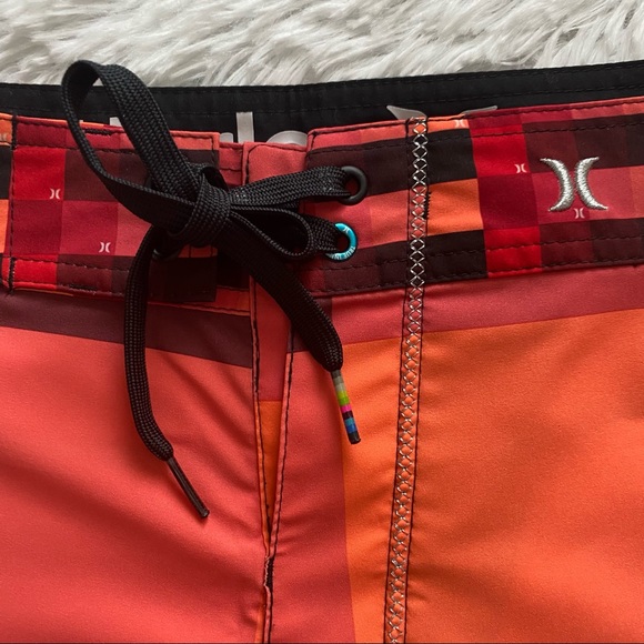 HURLEY | Red & Orange Checkered Phantom Swim Board Shorts - Picture 5 of 7